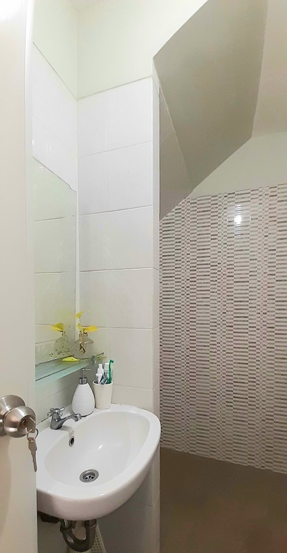 Rumah Minimalis Unfurnished siap huni di Bintaro harga 1,6M nego sampai DEAL