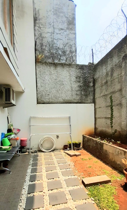 Rumah Minimalis Unfurnished siap huni di Bintaro harga 1,6M nego sampai DEAL