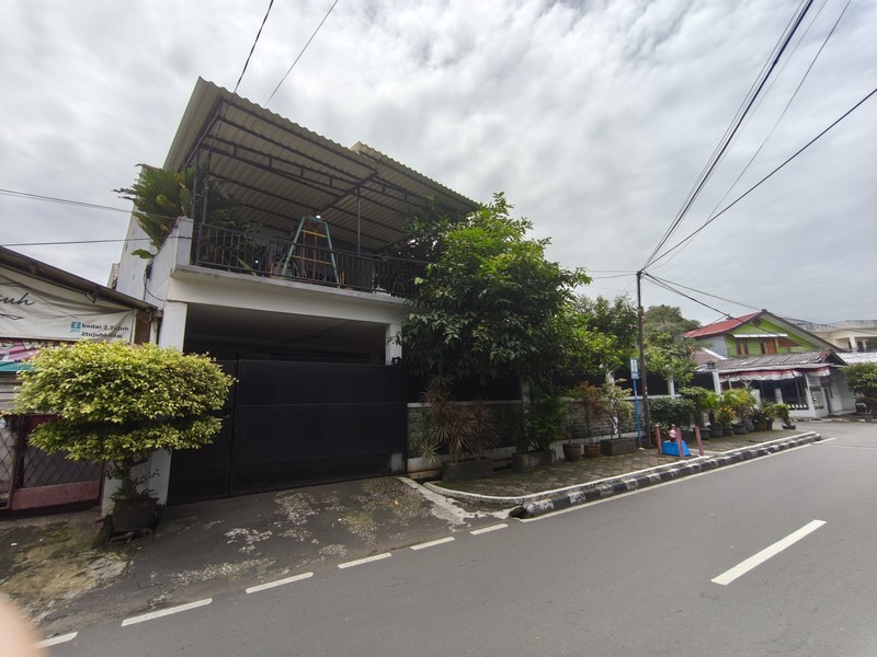 Dijual Rumah Hook di Kemanggisan Jakarta Barat, Dekat Plaza Slipi Jaya