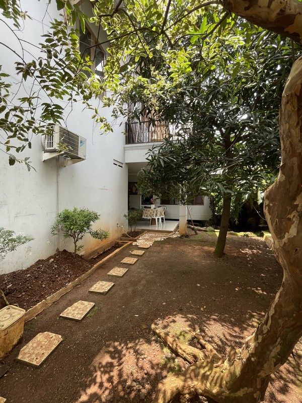 Dijual Rumah Hook di Kemanggisan Jakarta Barat, Dekat Plaza Slipi Jaya