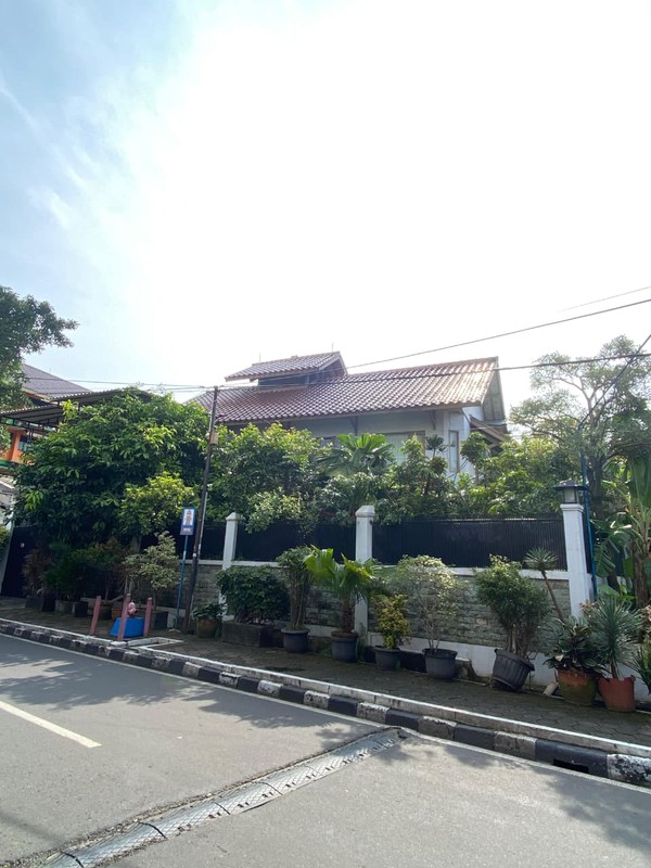 Dijual Rumah Hook di Kemanggisan Jakarta Barat, Dekat Plaza Slipi Jaya