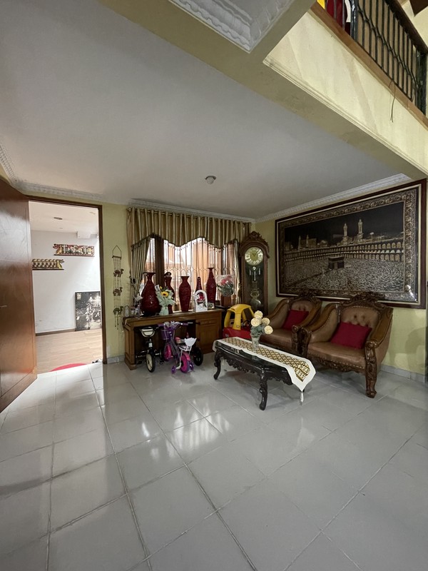 Dijual Rumah Hook di Kemanggisan Jakarta Barat, Dekat Plaza Slipi Jaya