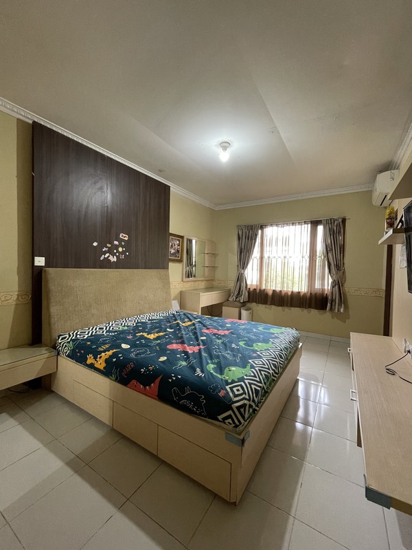 Dijual Rumah Hook di Kemanggisan Jakarta Barat, Dekat Plaza Slipi Jaya