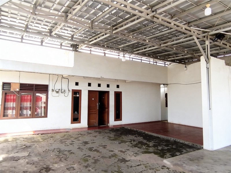 For Sale/Dijual Tanah beserta Bangunan di Pisangan Lama di Pisangan Lama, Jakarta Timur (Cocok untuk Tempat Usaha, Kos-Kosan, ataupun Townhouse) 