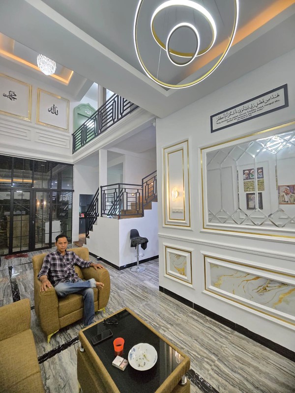 DIJUAL RUMAH 2 LANTAI