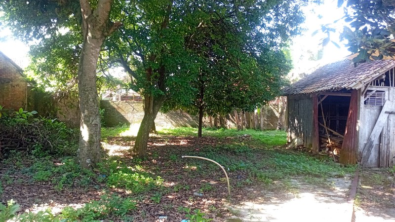 Investasi Strategis Tanah Hook  & Rumah di Jalan Utama Dekat Kampus & Perkantoran, Kramat Slatan, Magelang Utara, Magelang