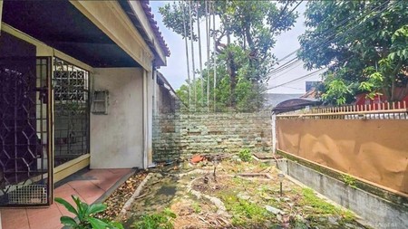 Rumah Cocok Untuk Hunian 7 Kamar Tidur, Di Daerah Guntur, Jakarta Selatan