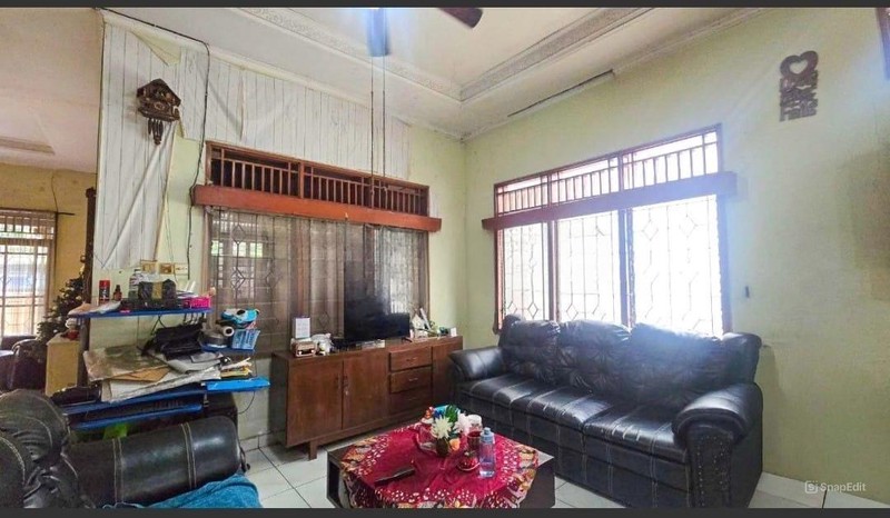 Rumah Cocok Untuk Hunian 7 Kamar Tidur, Di Daerah Guntur, Jakarta Selatan