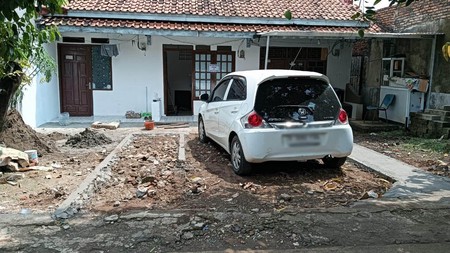 Rumah Kampung Cijingga, Cikarang, Serang