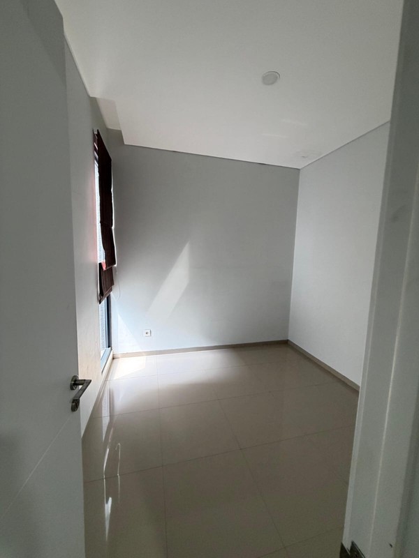 Rumah Discovery Altezza Bintaro Siap Huni