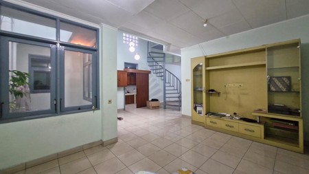Dijual Rumah Lama Terawat Lokasi Strategis Di Jl. Pulo Kenangan, Grogol Utara, Jakarta Selatan