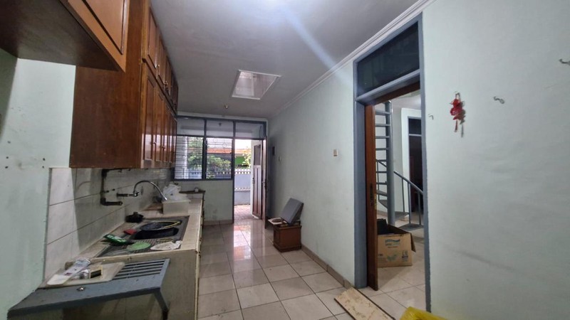 Dijual Rumah Lama Terawat Lokasi Strategis Di Jl. Pulo Kenangan, Grogol Utara, Jakarta Selatan