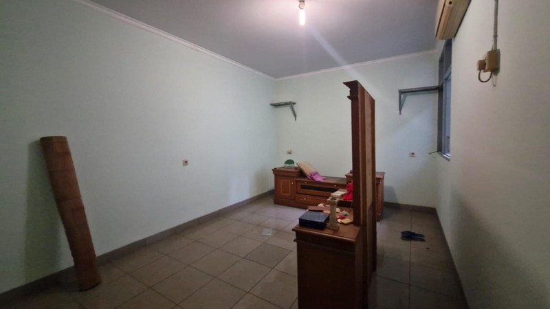 Dijual Rumah Lama Terawat Lokasi Strategis Di Jl. Pulo Kenangan, Grogol Utara, Jakarta Selatan