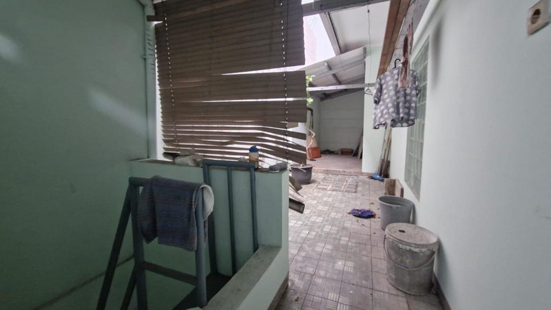 Dijual Rumah Lama Terawat Lokasi Strategis Di Jl. Pulo Kenangan, Grogol Utara, Jakarta Selatan