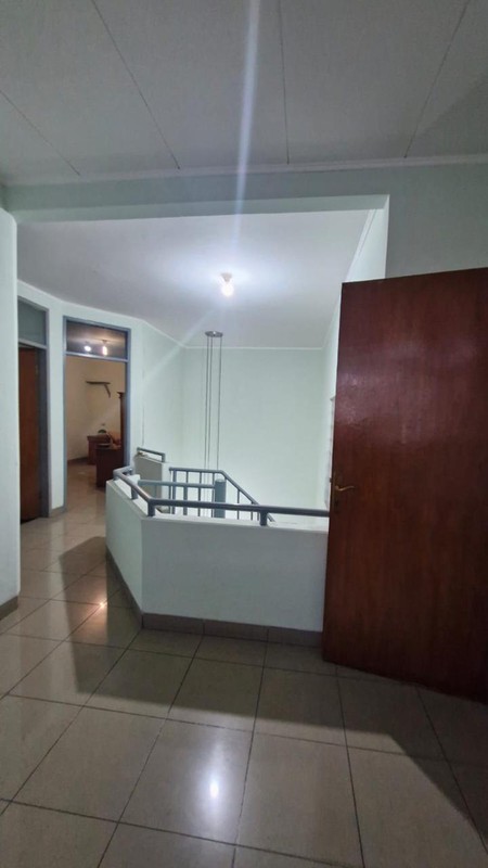 Dijual Rumah Lama Terawat Lokasi Strategis Di Jl. Pulo Kenangan, Grogol Utara, Jakarta Selatan