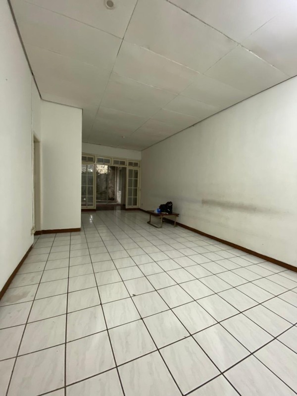 Lebak Bulus Rumah Luas Tanah 257 m2 Harga Nego