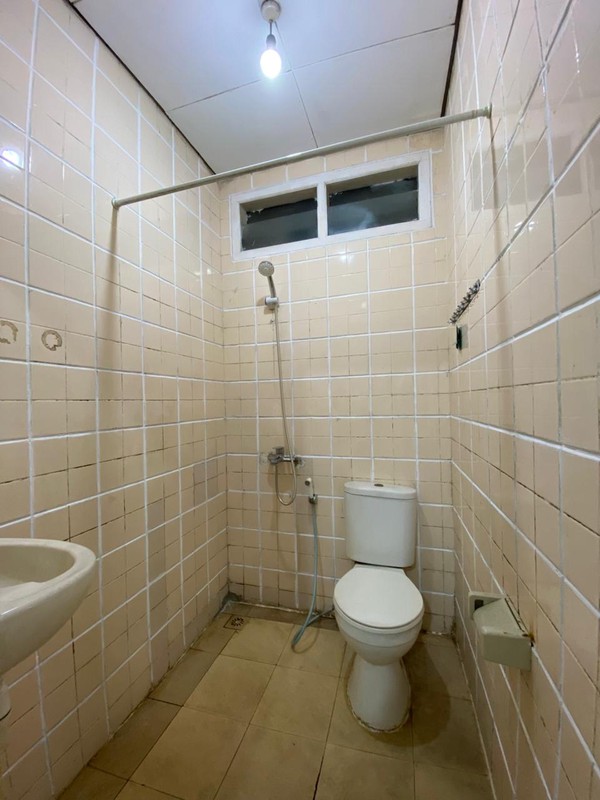 Lebak Bulus Rumah Luas Tanah 257 m2 Harga Nego