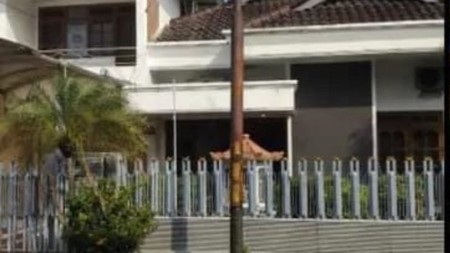 Dijual 375 m2 Rumah Dharmahusada Area Surabaya Timur Spesial Row Jalan Lebar 3 Mobil Luas - Surat SHM Cocok Buat Rumah Usaha, Kantor,Kos - Kostan, Rumah Tinggal