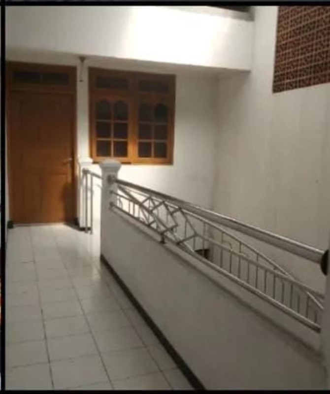 Dijual 375 m2 Rumah Dharmahusada Area Surabaya Timur Spesial Row Jalan Lebar 3 Mobil Luas - Surat SHM Cocok Buat Rumah Usaha, Kantor,Kos - Kostan, Rumah Tinggal