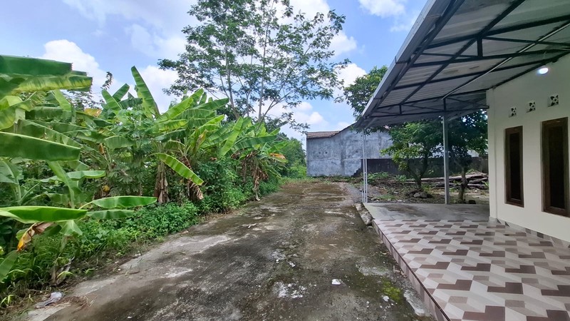 Tanah Luas 240 Meter Persegi Lokasi Strategis di Area Jalan Palagan - Ngaglik Sleman 