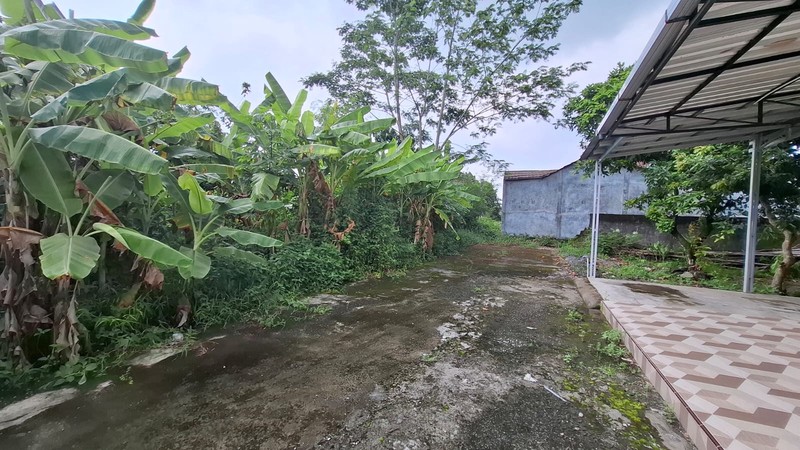 Tanah Luas 240 Meter Persegi Lokasi Strategis di Area Jalan Palagan - Ngaglik Sleman 