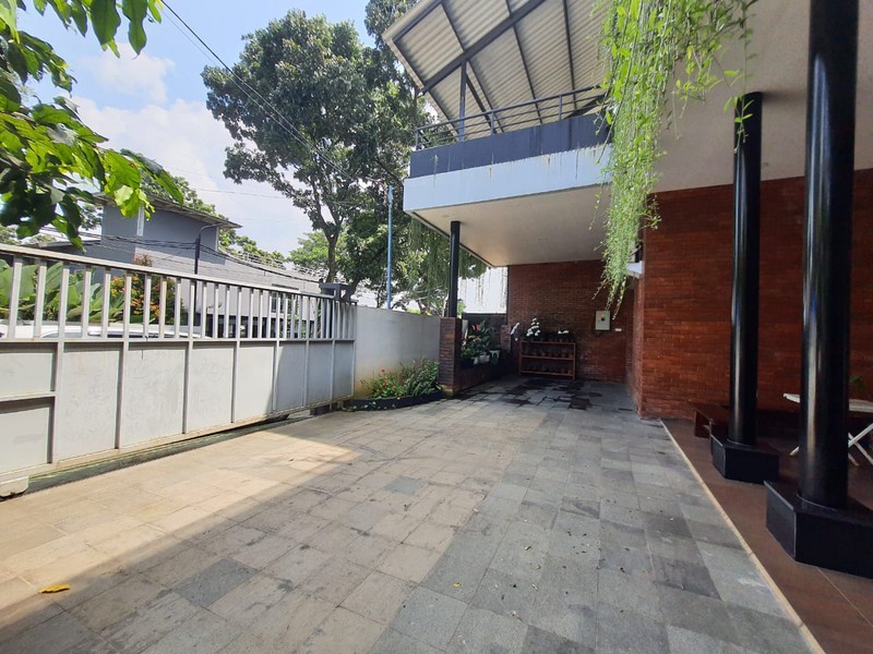 Rumah Kokoh 2 Lantai Siap Huni di Cikeas, Bogor