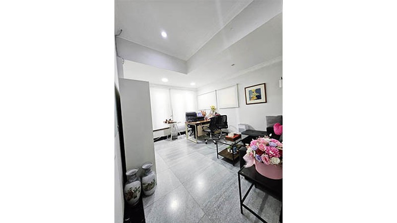 Rumah Hoek jual Cepat harga hitung tanah aja di  Kelapa Nias, Kelapa Gading