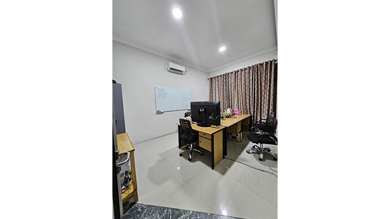 Rumah Hoek jual Cepat harga hitung tanah aja di  Kelapa Nias, Kelapa Gading