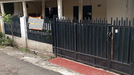 Rumah Bagus Di Jl Meditran, Komp Pertamina Pondok Ranji Tangerang Selatan
