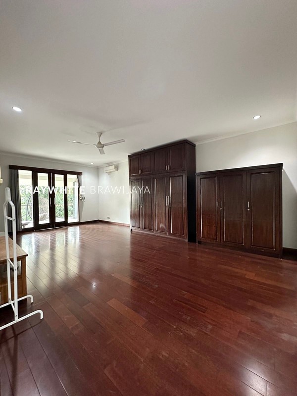 Rumah Nuansa Resort Siap Huni Lokasi Strategis Area Benda Atas Jeruk Purut