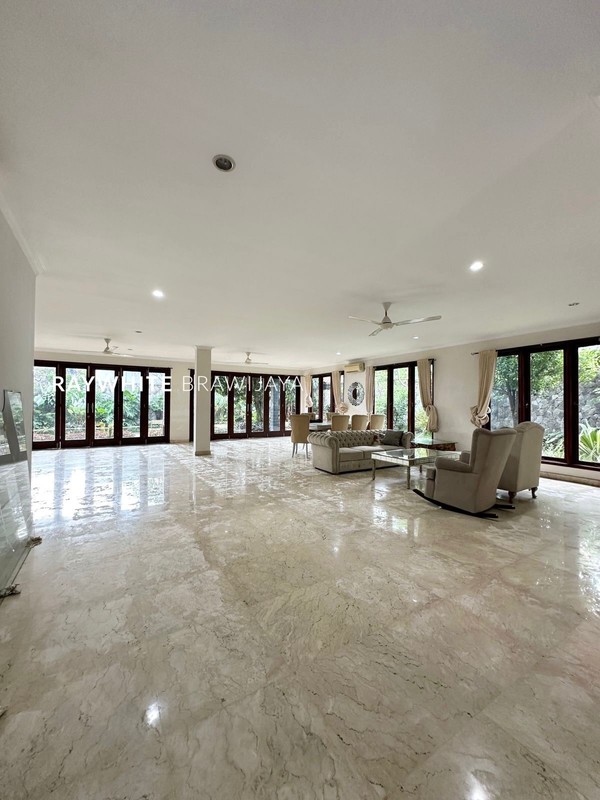 Rumah Nuansa Resort Siap Huni Lokasi Strategis Area Benda Atas Jeruk Purut