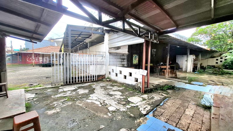 DIJUAL LAHAN & BANGUNAN STRATEGIS - EX MINIMARKET TERKENAL DI JALAN UTAMA REMPOA