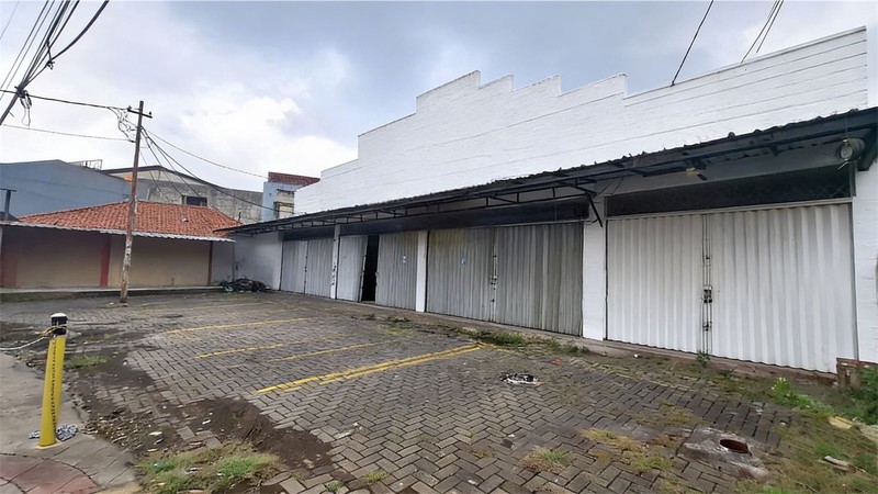 DIJUAL LAHAN & BANGUNAN STRATEGIS - EX MINIMARKET TERKENAL DI JALAN UTAMA REMPOA