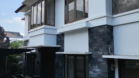 Rumah Siap HUni Lingkungan Tenang Area Cipete