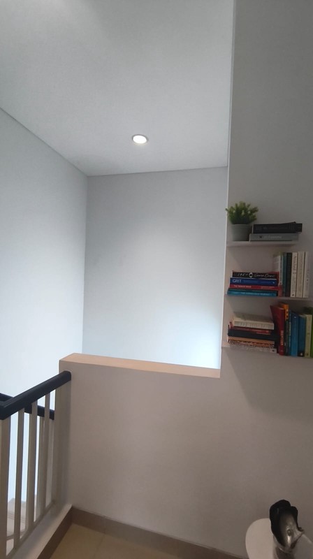 Rumah Bagus Semi Furnished Dekat Tol BSD