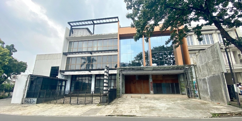 Ruko 2 Gandeng Pinggir Jalan Utama Harga Nego Sampai Deal di sektor 3 Bintaro Jaya