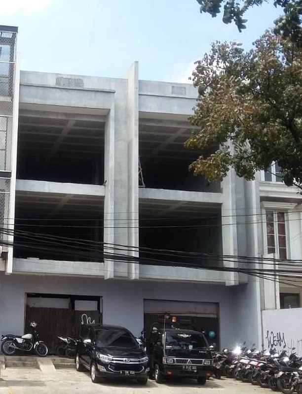 Ruko 2 Gandeng Pinggir Jalan Utama Harga Nego Sampai Deal di sektor 3 Bintaro Jaya