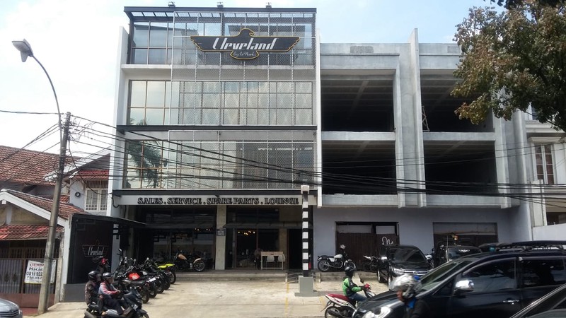 Ruko 2 Gandeng Pinggir Jalan Utama Harga Nego Sampai Deal di sektor 3 Bintaro Jaya