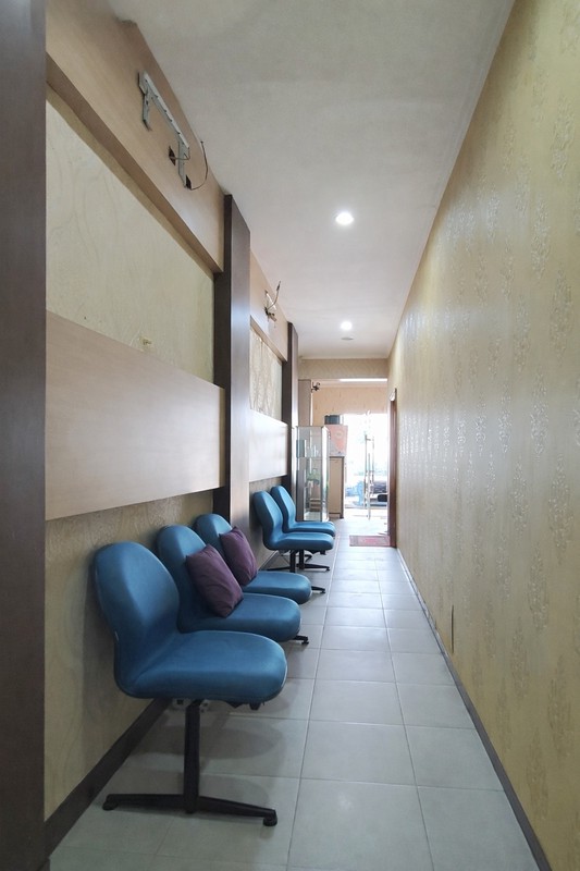 Ruko Cantik ex klinik kecantikan di Inkopal, Kelapa Gading.