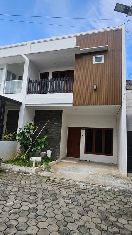 Rumah Bagus Di Cluster Samaya Bintaro Pondok Pucung Tangerang Selatan
