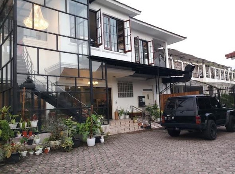 Villa Di Lokasi Strategis Di Jl Kadudampit Raya Sukabumi Jawa Barat