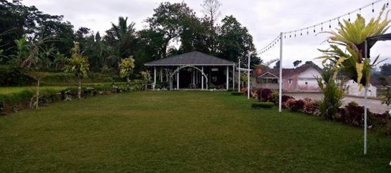 Villa Di Lokasi Strategis Di Jl Kadudampit Raya Sukabumi Jawa Barat