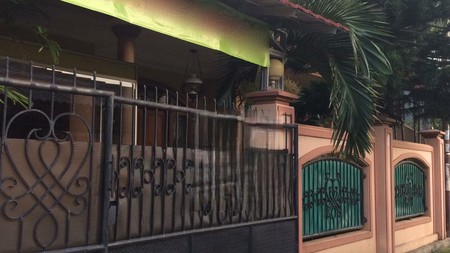 Rumah Bagus Di Jl H Sarmili, Jurang Mangu Timur Tangerang Selatan