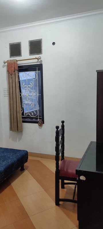 Rumah Bagus Di Jl H Sarmili, Jurang Mangu Timur Tangerang Selatan