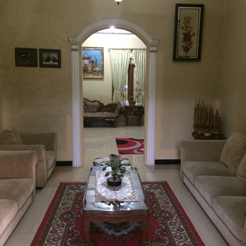 Rumah Bagus Di Jl H Sarmili, Jurang Mangu Timur Tangerang Selatan