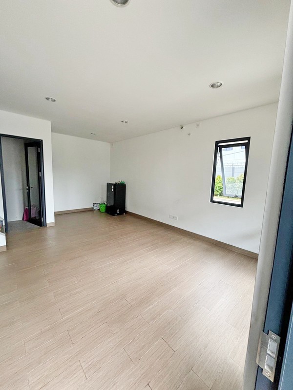 Ruko Premium 3 Lantai di Latinos Business District, BSD City