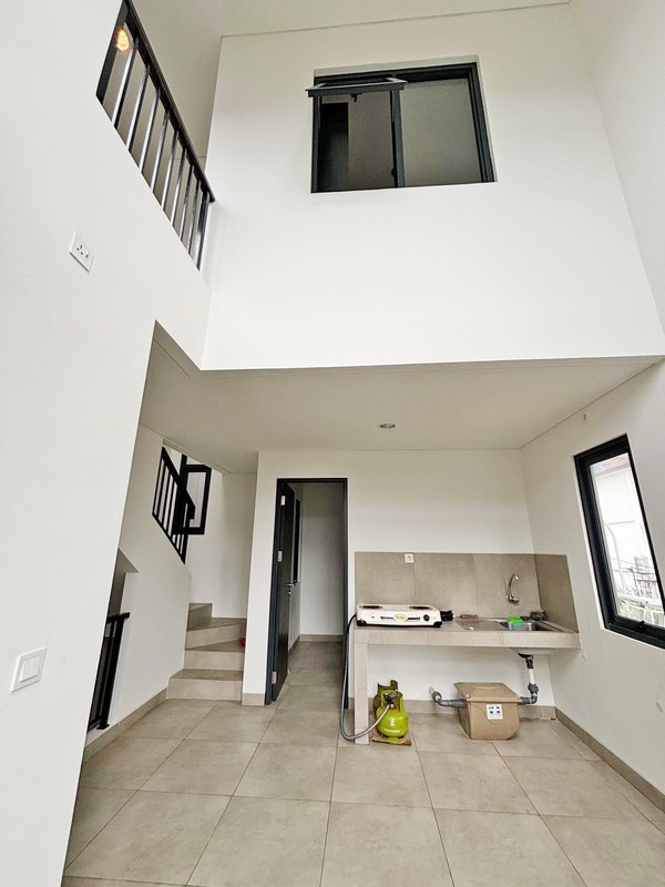 Ruko Premium 3 Lantai di Latinos Business District, BSD City