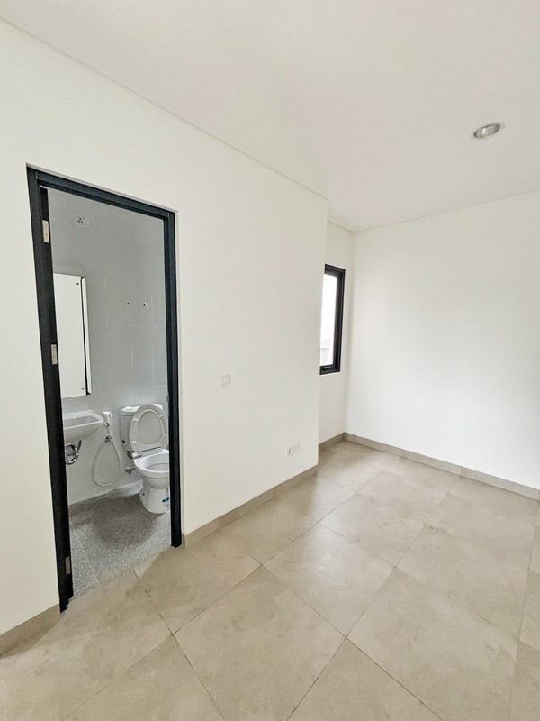 Ruko Premium 3 Lantai di Latinos Business District, BSD City