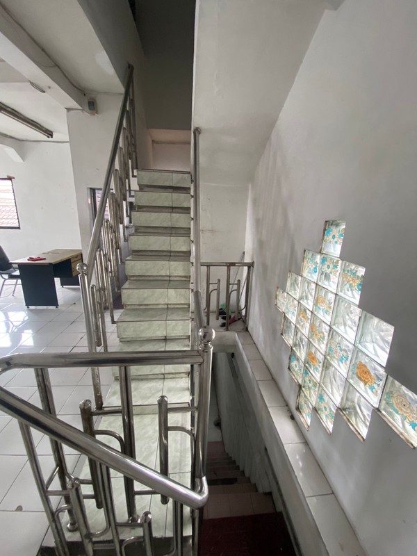 Dijual Ruko Raya Kletek Rejo - Sidoarjo - Bangunan 3 Lantai