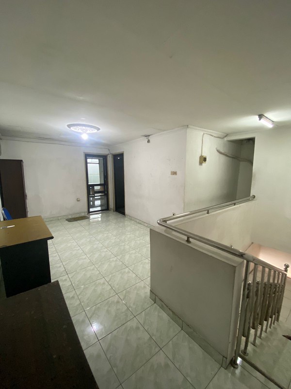 Dijual Ruko Raya Kletek Rejo - Sidoarjo - Bangunan 3 Lantai